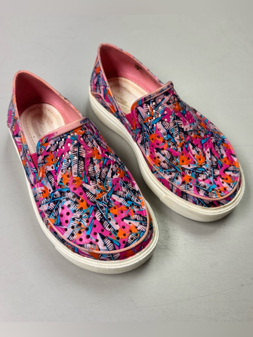 Crocs Citilane Roka Graphic Floral Print Perforated Slip On Loafer Kids Size 9